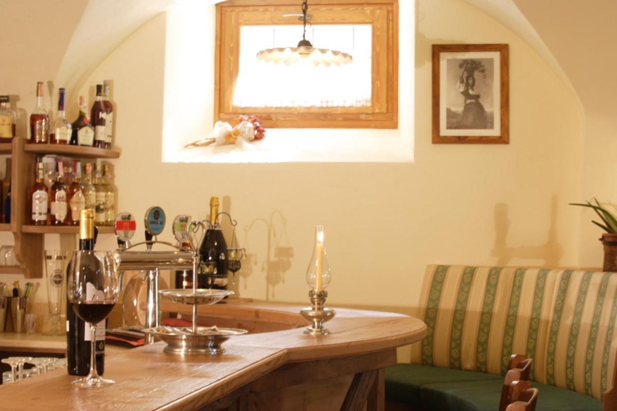 Locanda Borgo Chiese Castel Condino Luaran gambar