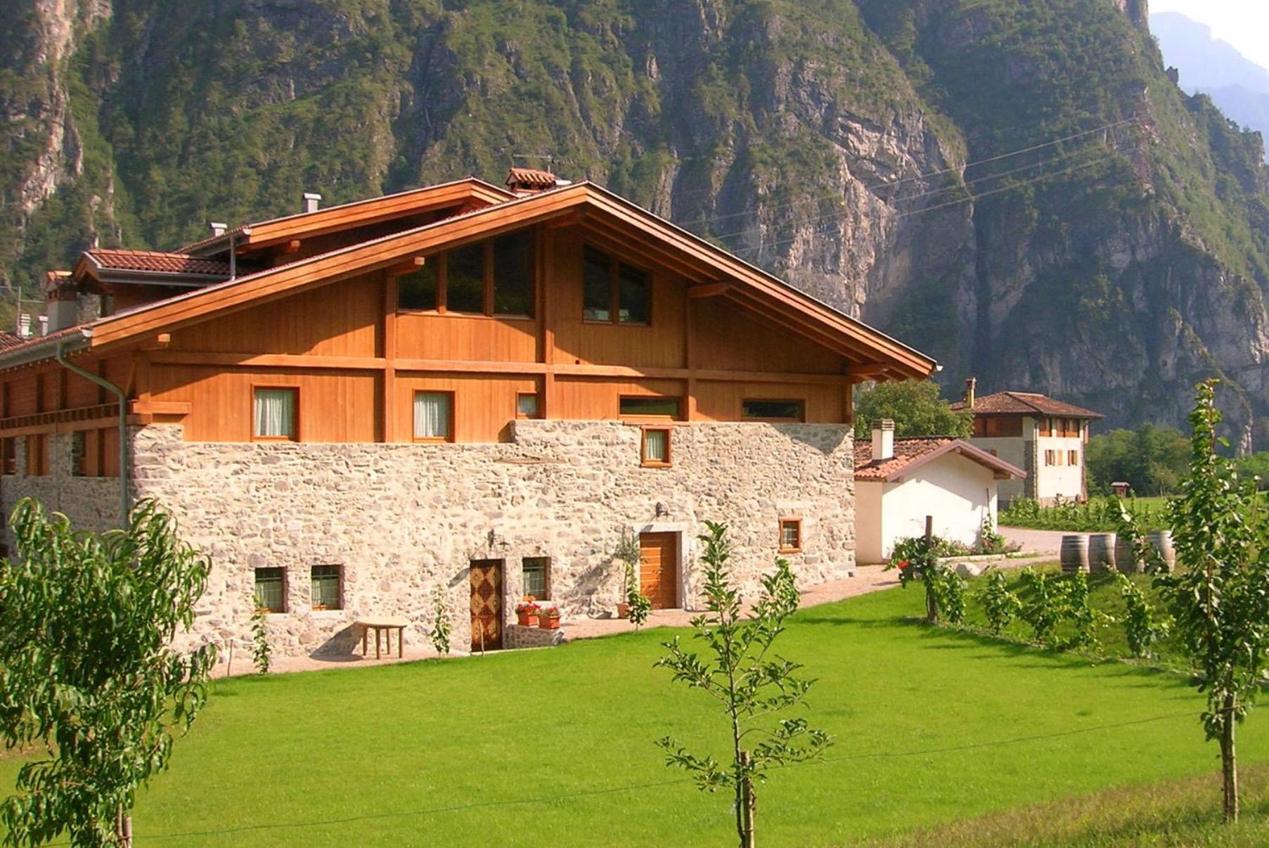 Locanda Borgo Chiese Castel Condino Luaran gambar