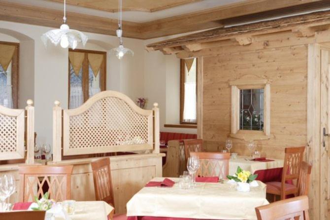 Locanda Borgo Chiese Castel Condino Luaran gambar
